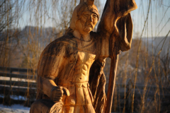 drevorezba-carving-wood-drevo-socha-vyrezavani-rezbar-svatyflorian-90cm-pisnice-radekzdrazil-07