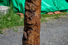drevorezba-totem-vyrezavani-carving-wood-drevo-socha-radekzdrazil-20200522-05
