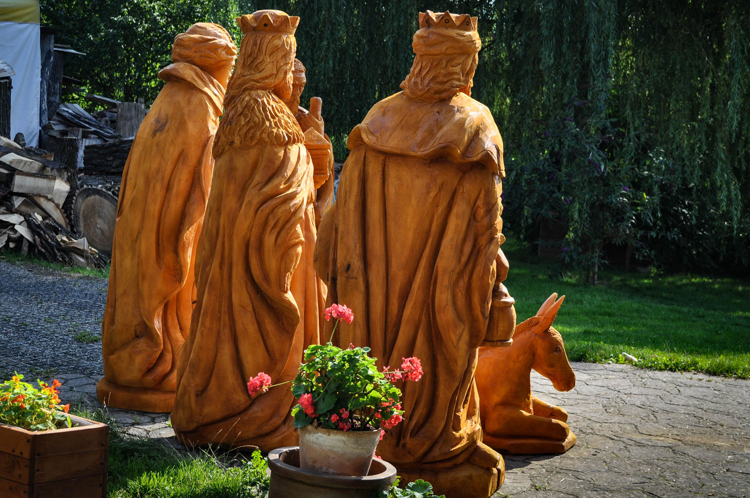 drevorezba-vyrezavani-carving-wood-drevo-socha-figura-betlem-tri_kralove-radekzdrazil-20230818-013