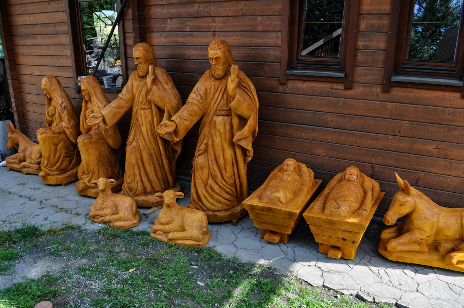 drevorezba-vyrezavani-carving-wood-drevo-socha-figura-betlem-radekzdrazil-20230725-02