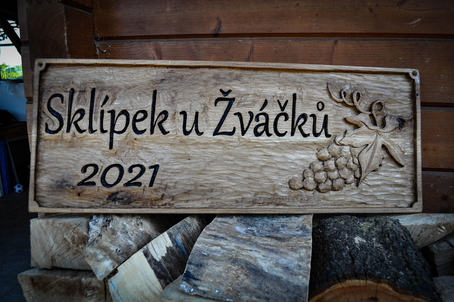drevorezba-vyrezavani-carving-wood-drevo-socha-cedule-radekzdrazil-20210625-02