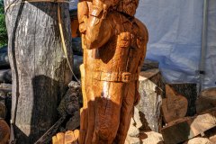 drevorezba-vyrezavani-carving-wood-drevo-socha-drevorubec_figura-radekzdrazil-20220622-02