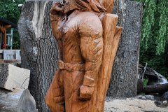 drevorezba-vyrezavani-carving-wood-drevo-socha-drevorubec_figura-radekzdrazil-20220622-05b