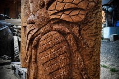 drevorezba-vyrezavani-carving-wood-drevo-socha-klat_vcely-radekzdrazil-20211022-014