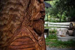 drevorezba-vyrezavani-carving-wood-drevo-socha-klat_vcely-radekzdrazil-20211022-06