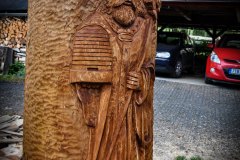 drevorezba-vyrezavani-carving-wood-drevo-socha-klat_vcely-radekzdrazil-20211022-08