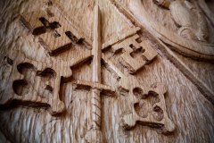drevorezba-vyrezavani-carving-wood-drevo-socha-znak-erb-emblem-batelov-radekzdrazil-20210910-03