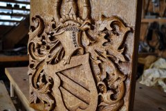 drevorezba-vyrezavani-carving-wood-drevo-socha-erb_znak_emblem-radekzdrazil-20220205-04