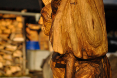 drevorezba-carving-wood-drevo-socha-vyrezavani-rezbar-svatyflorian-90cm-pisnice-radekzdrazil-05