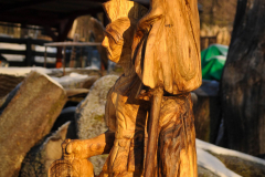 drevorezba-carving-wood-drevo-socha-vyrezavani-rezbar-svatyflorian-90cm-pisnice-radekzdrazil-06
