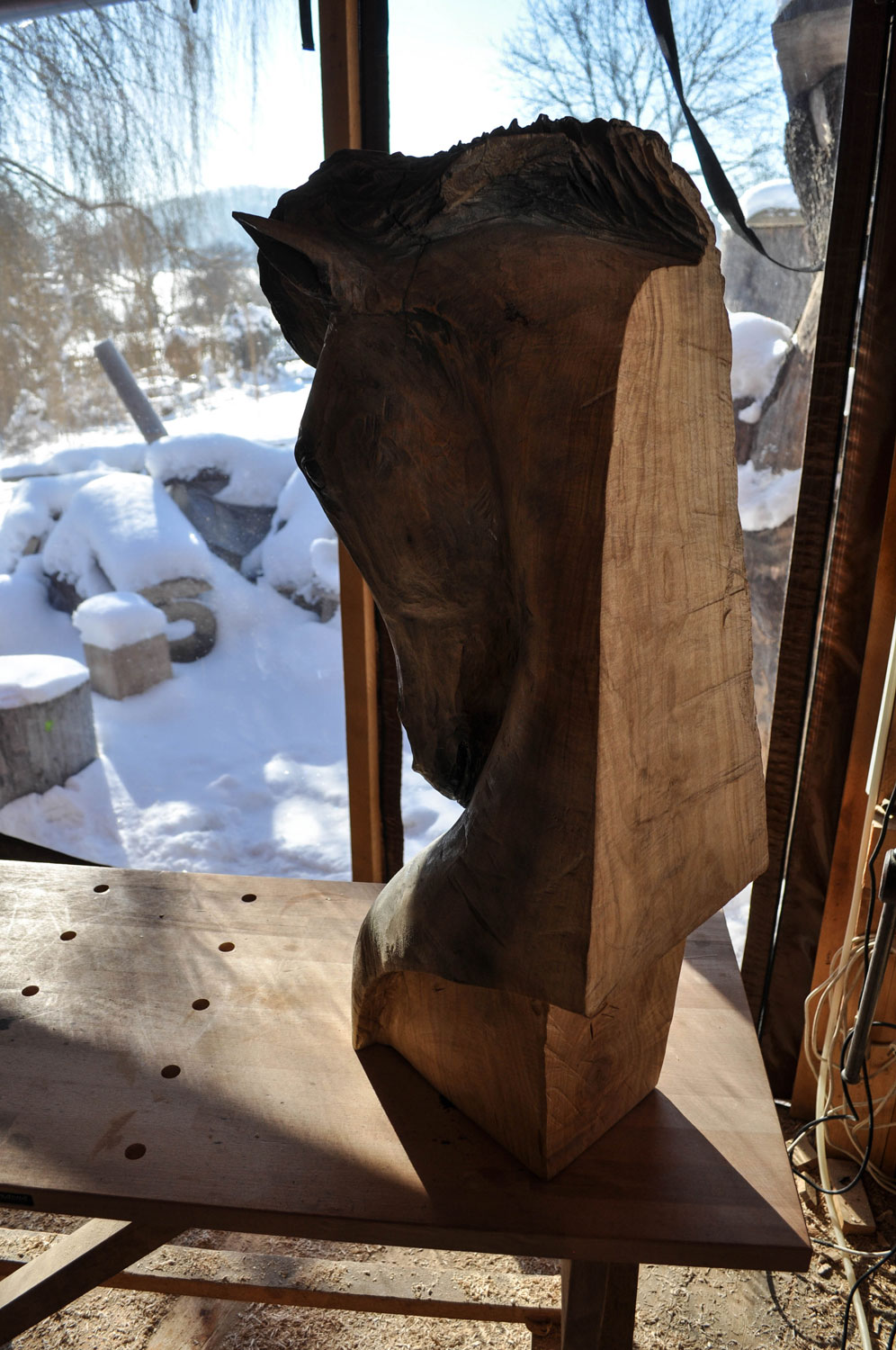rezbar-drevorezba-vyrezavani-carving-wood-drevo-socha-bysta-kun-90cm-radekzdrazil-20210216-07