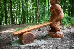 drevorezba-vyrezavani-carving-wood-drevo-socha-vceli-lavicka-klaun-radekzdrazil-20210531-018