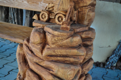 drevorezba-vyrezavani-rezani-carving-wood-drevo-lavice-lavicka-bagr-rdekzdrazil-010