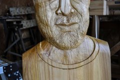 drevorezba-vyrezavani-carving-wood-drevo-socha-zidle_portret-radekzdrazil-20220104-02